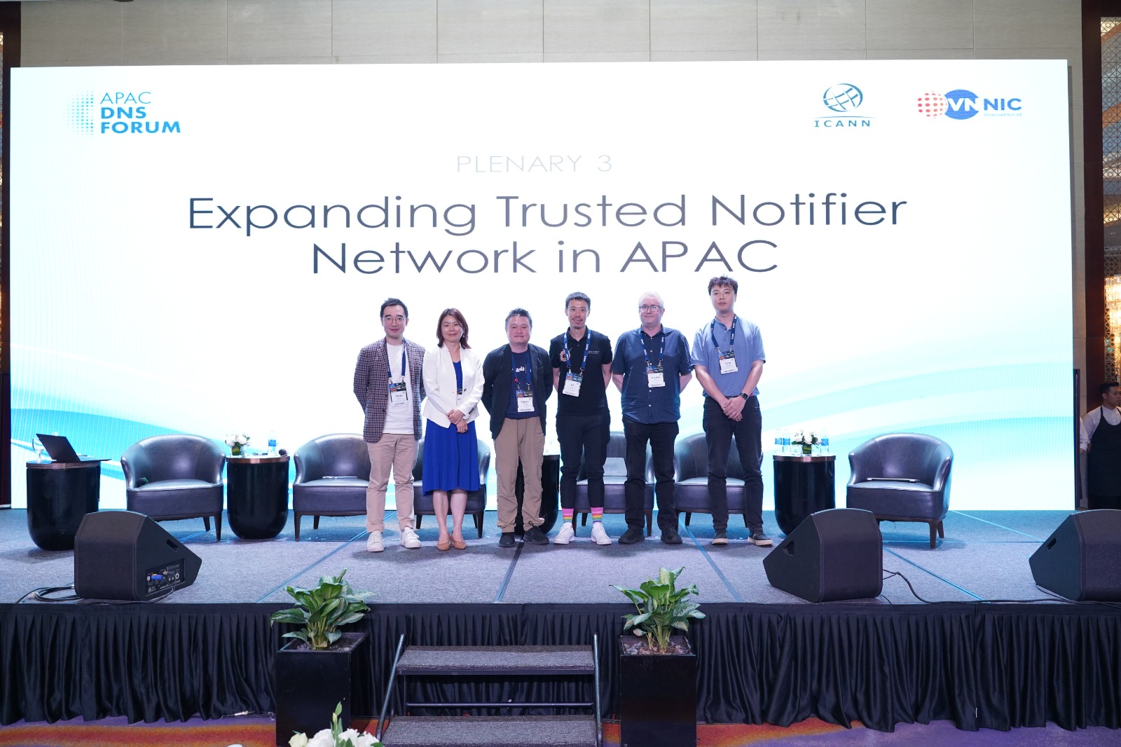 Nominet, TWNIC, DotAsia MOU - APAC Trusted Notifier Network, Group photo